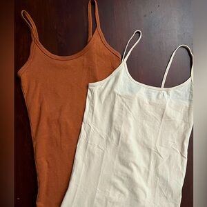 💛🧡🤎🍁FOREVER 21 Essentials (2) Camisole Tops